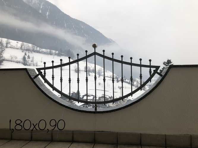 1102